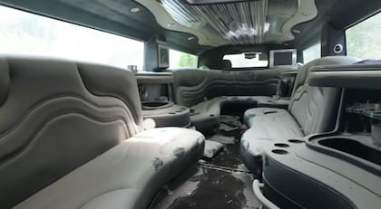 Interior del Hummer H2 Strecht Limo
