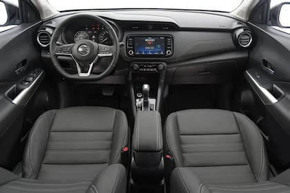 Interior del Nissan Kicks Play