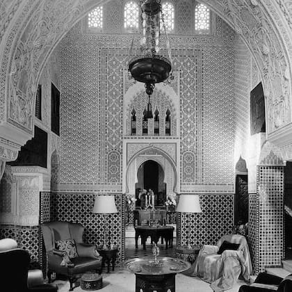 Interior del Palacio Sidi Hosni, la residencia que compró Barbara Hutton para vivir y hacer fiestas en Tánger, Marruecos