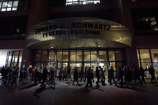 Interponen demanda para frenar arrestos de personas que se presentan a citas con ICE en San Diego