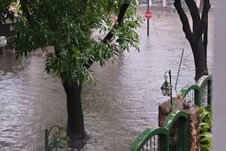 Fuertes tormentas en la Ciudad y el conurbano: calles inundadas y récord de caída de agua