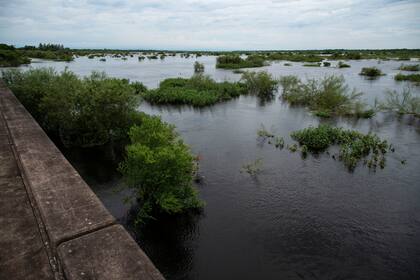 Inundaciones Corrientes Arroyo San Roque sobre la ruta 12 y balneario Municipal
