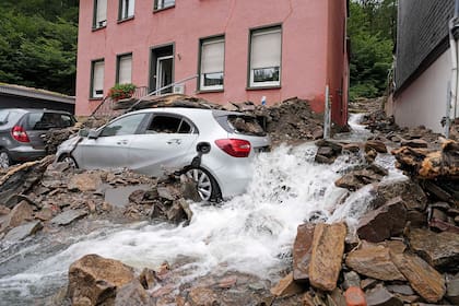 Alemania occidental sufre fuertes lluvias e inundaciones que arrastraron varias casas