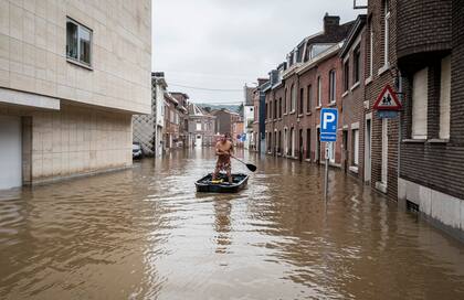 Inundaciones en Angleur, en la provincia belga de Lieja (AP Photo/Valentin Bianchi)