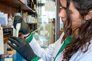 Investigadores de la UBA buscan detectar maltrato infantil mediante muestras de saliva