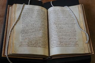 Investigadores en Irlanda hallan en Roma un libro medieval con el poema inglés más antiguo