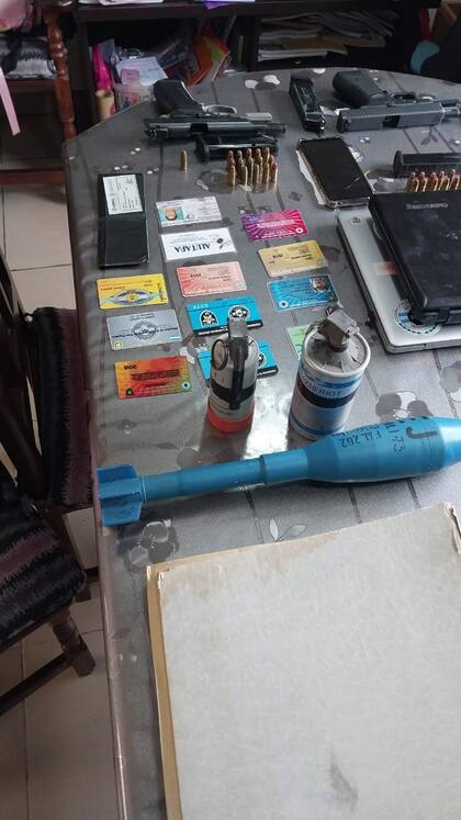 Investigan el origen de las armas decomisadas