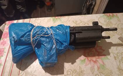 Investigan el origen y destino de dos ametralladoras