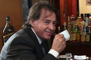 Cristóbal López vuelve a las andadas