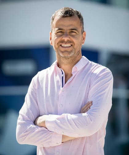 "Investigo los tratamientos para las diferentes patologías para ayudar a las personas lo más que pueda", afirma Pereyra