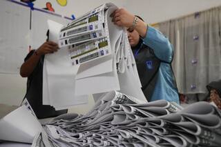 Irak: Partido de primer ministro gana más escaños, pero no suficientes para un segundo mandato