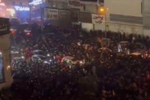 Se reportaron nuevas víctimas y la prensa estatal acusó a Estados Unidos e Israel de provocar la violencia