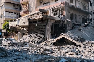Irán anunció un ataque contra una base usada por EE.UU. e Israel avanzó en Líbano