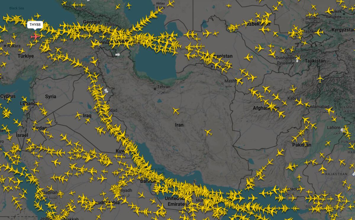 O Irã fechou seu espaço aéreo em meio às crescentes tensões no país O Irã fechou seu espaço aéreo em meio às crescentes tensões no país