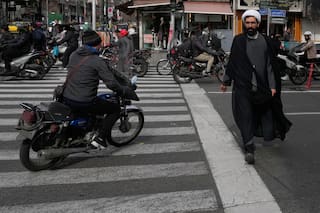 Irán conmemora el aniversario de la Revolución Islámica de 1979 bajo presión interna y externa
