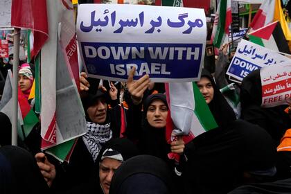 Irán es considerado el principal enemigo político de Israel y es también uno de los países sancionados por Estados Unidos