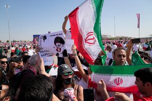 El régimen de Irán indulta a 22.000 personas detenidas durante las protestas