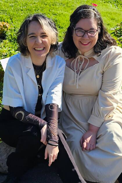 Iria y Selene, invitadas españolas, conversarán con sus fans el sábado a las 17