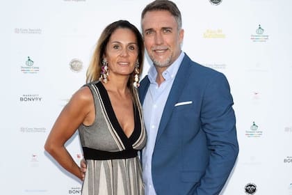 Irina Fernández y Gabriel Batistuta están juntos hace 33 años y formaron una familia numerosa