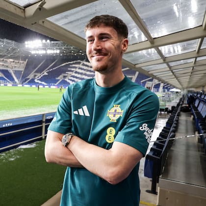 Irlanda del Norte sueña con dar el golpe ante Italia en Bérgamo