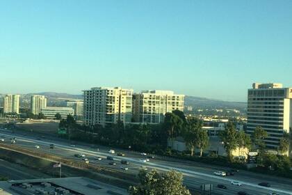 Irvine, en California, combina seguridad pública y protección migratoria en 2025