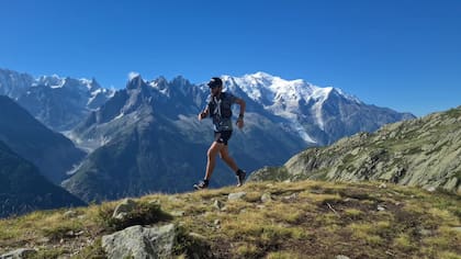Isaac Nimer corriendo en Chamonix en 2021