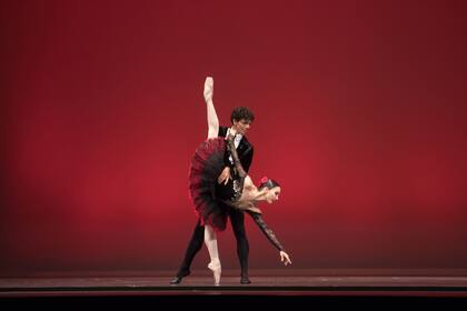 Isaac Hernández y Tamara Rojo en el pas de deux de Don Quijote