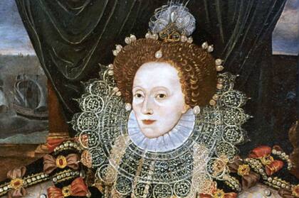 Isabel I adoptó esta icónica imagen, con la cara blanca y los labios pintados
