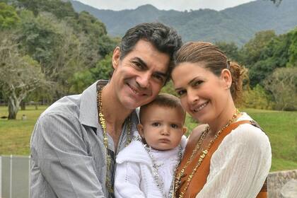 Isabel Macedo y Juan Manuel Urtubey cumplieron siete años de casados