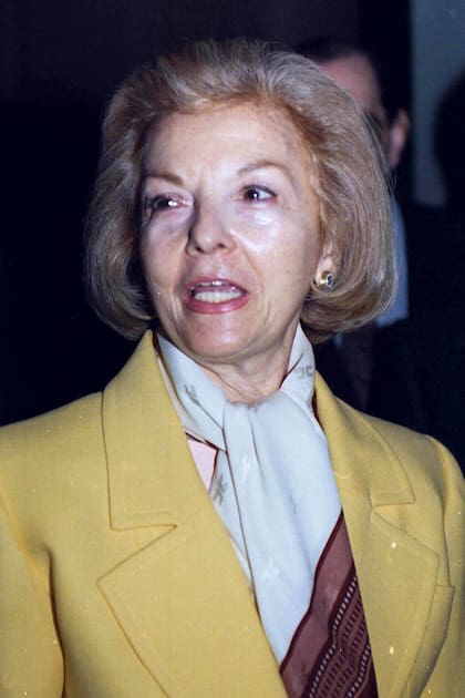 Isabel Perón, en los años 90