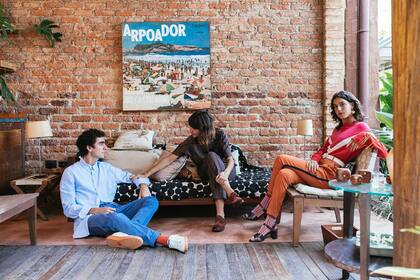 Isabela junto a sus dos hijos: Francisco y Flora Camolese.