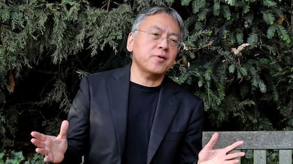 Ishiguro en su casa de Londres, al conocerse el anuncio