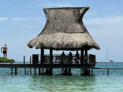 Isla Grande, una de las 28 formaciones que componen las Islas del Rosario