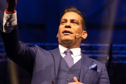 Ismael Cala ahora se encarga en conferencias de coaching