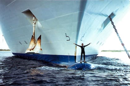 Ismael en uno de sus viajes. En sus travesías pudo comprender el sentido del poema de William Ernest Henley: "Soy el amo de mi destino, soy el capitán de mi alma”.