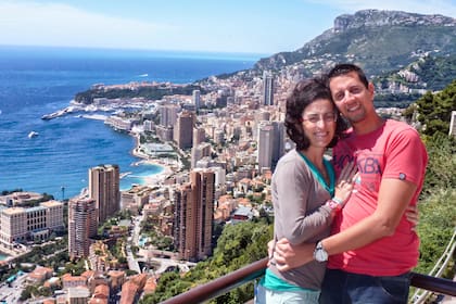 Ismael, junto a su mujer, en Mónaco.