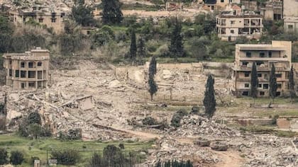 Israel arrasó con varios edificios en el sur del Líbano para crear una "zona de amortiguamiento".