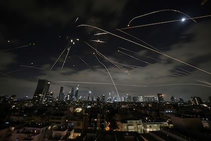 Israel e Irán cruzaron misiles en los últimos días