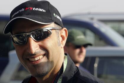 Chanoch Nissany, el padre de Roy, es un millonario que llegó a la Fórmula 1 a los ¡42! años, en 2005.