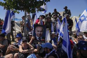 El Parlamento de Israel aprueba una ley clave de la polémica reforma judicial de Netanyahu que provocó fuertes protestas