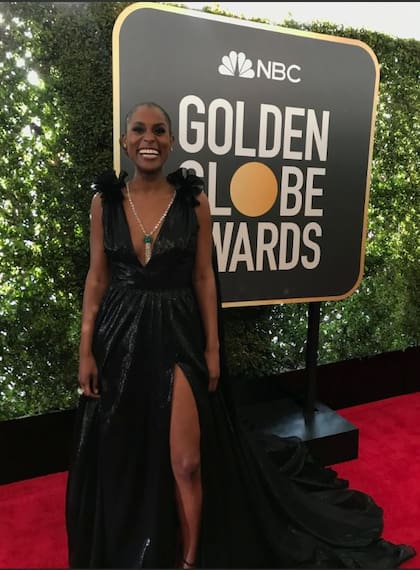 Issa Rae en la alfombra roja de los Globos de Oro