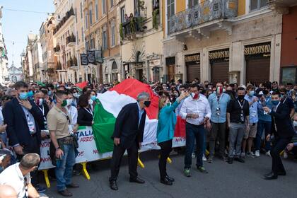 La protesta generó críticas por la falta de distanciamiento social