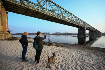 El río Po muestra una bajante alarmante y que genera gran preocupación