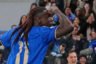 Italia vence 2-0 a Irlanda del Norte en semifinal del repechaje. Gyökeres logra triplete con Suecia