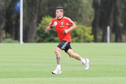 Itrube en su primer día con los colores de River
