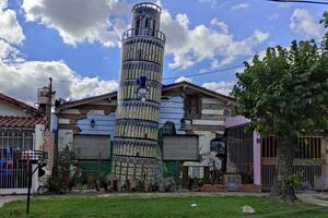 Ituzaingó tiene su Torre de Pisa.
@walkingconurban