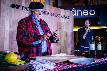 Iván de Pineda fue el conductor del evento y moderó el momento de cocina.