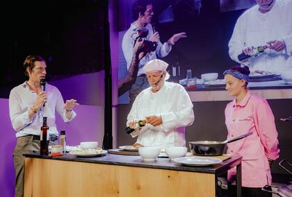 Iván de Pineda y Francis Mallmann.