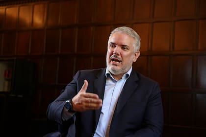 Iván Duque, expresidente de Colombia, durante su entrevista con LA NACION