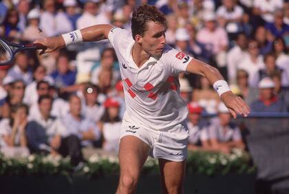 Ivan Lendl, oriundo de la vieja Checoslovaquia y luego ciudadano estadounidense, fue finalista en ese US Open tras vencer en cinco sets al australiano Pat Cash
